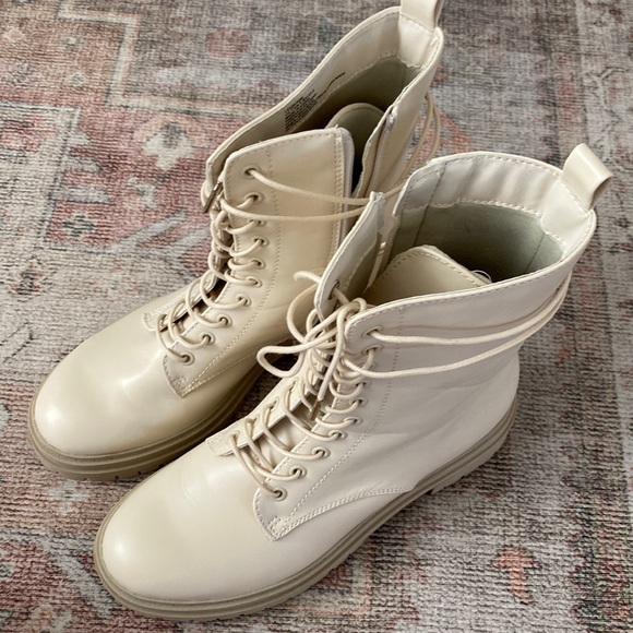 Leighton Lace-Up Boot - Picture 1 of 6